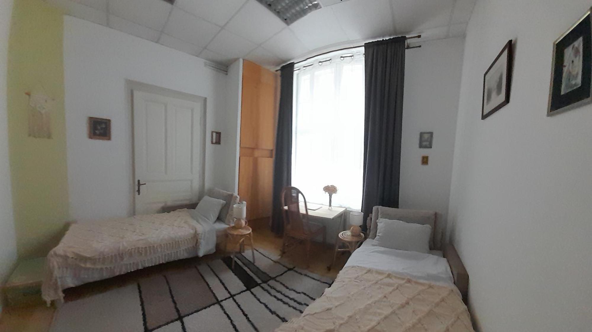 Lennon Apartment Vinkovci Exterior foto
