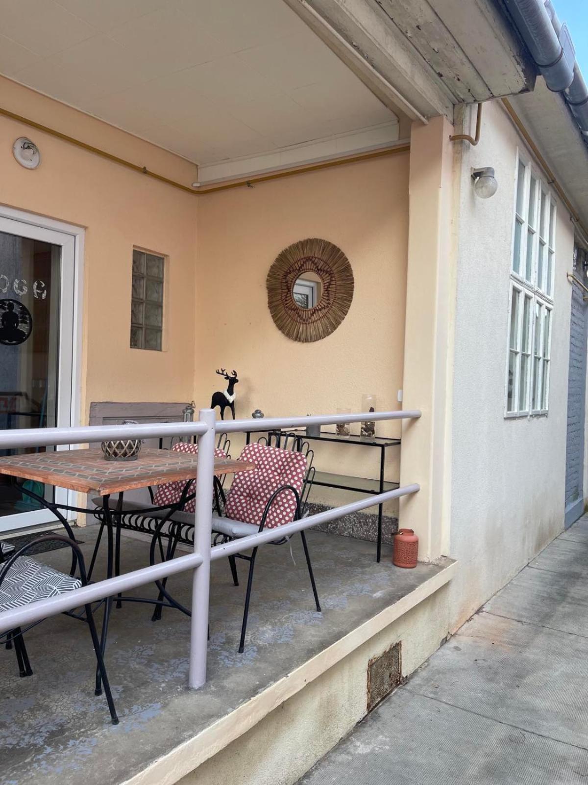 Lennon Apartment Vinkovci Exterior foto